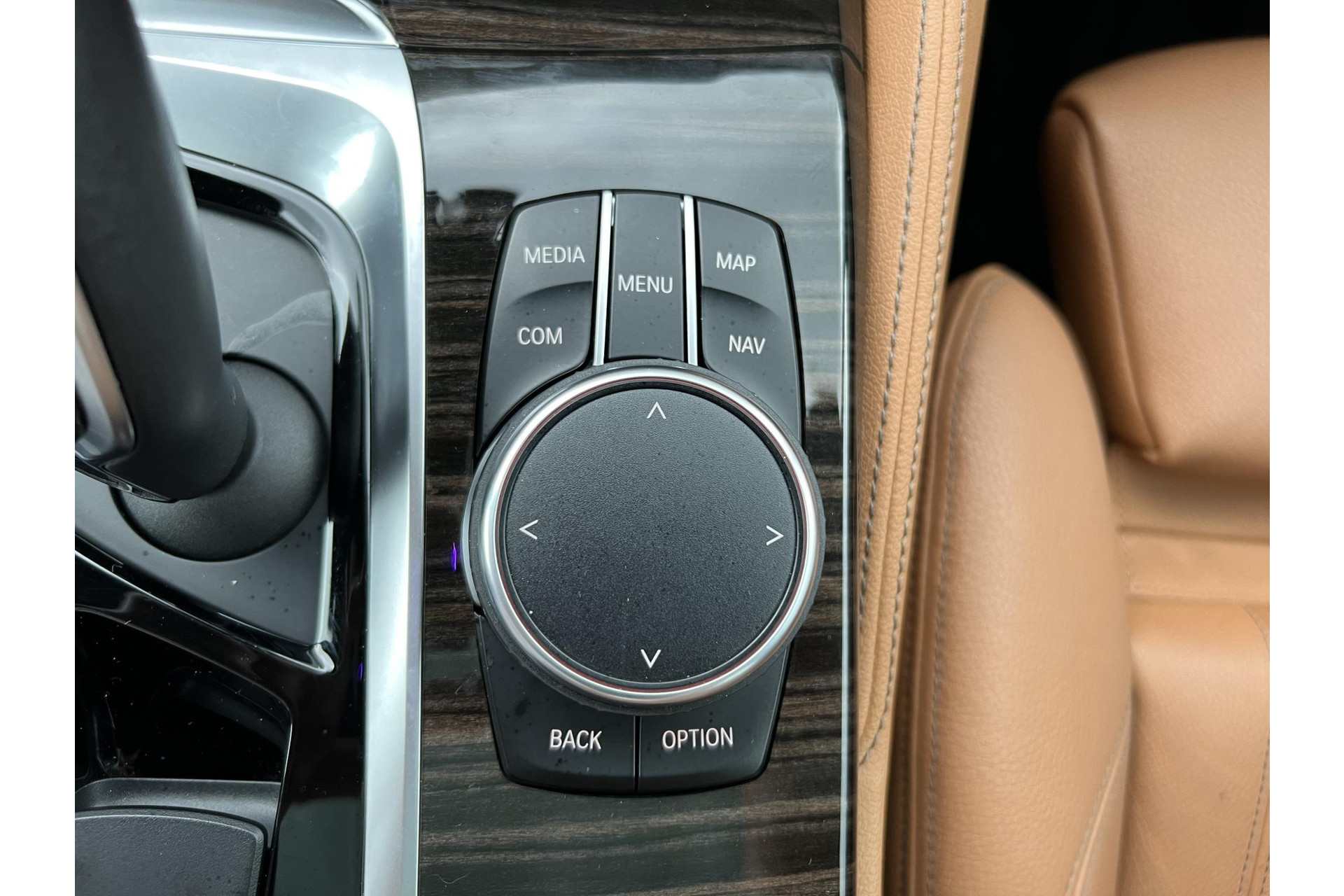 BMW 5 Serie 520d High Executive*DAKJE*HUD*CRUISE*NAVI.PROF*LED